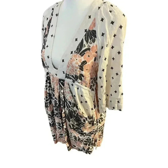 Free people talluhah mini dress boho floral 3/4 sleeve v neck size xs - Picture 2 of 10